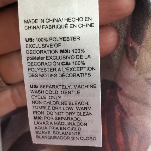 NWT Chico’s embellished tunic/swim cover. Beautiful colors. Sz 1 (8/10) - Picture 4 of 7